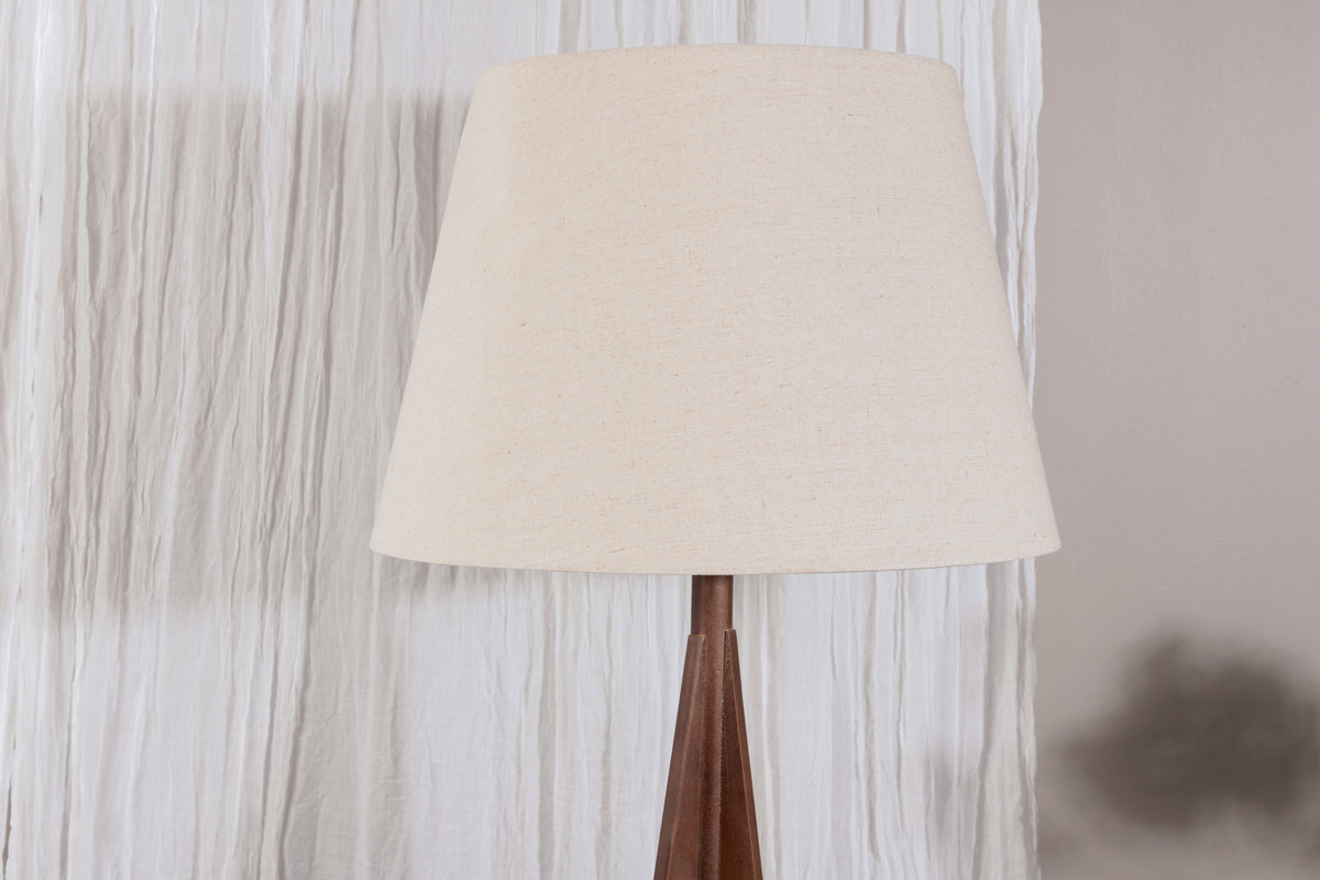Kona - Golvlampa brun