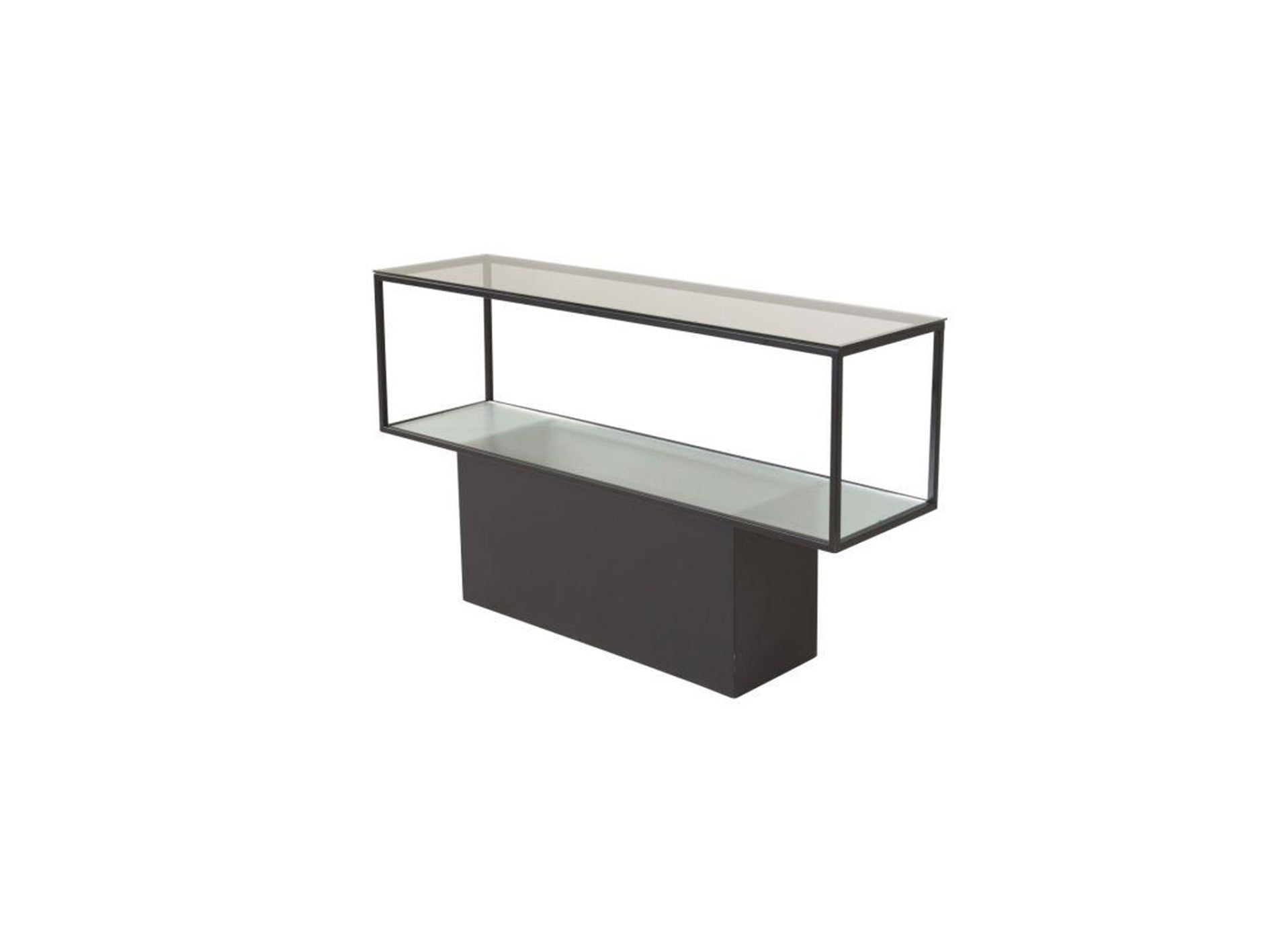 Maglehem Sideboard